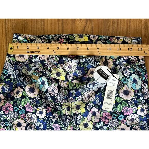 Tahari Bengaline Compression Stretch Floral Tummy Control Shorts XS NEW NWT - Picture 3 of 6